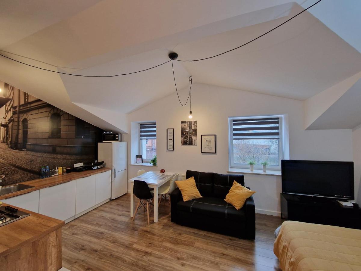 Uroczy apartament blisko centrum i PKP, parking Lublin Exteriör bild