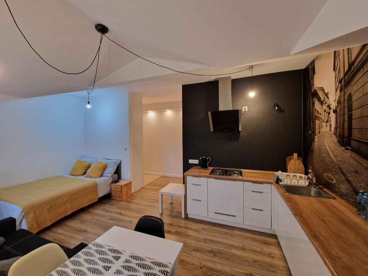 Uroczy apartament blisko centrum i PKP, parking Lublin Exteriör bild